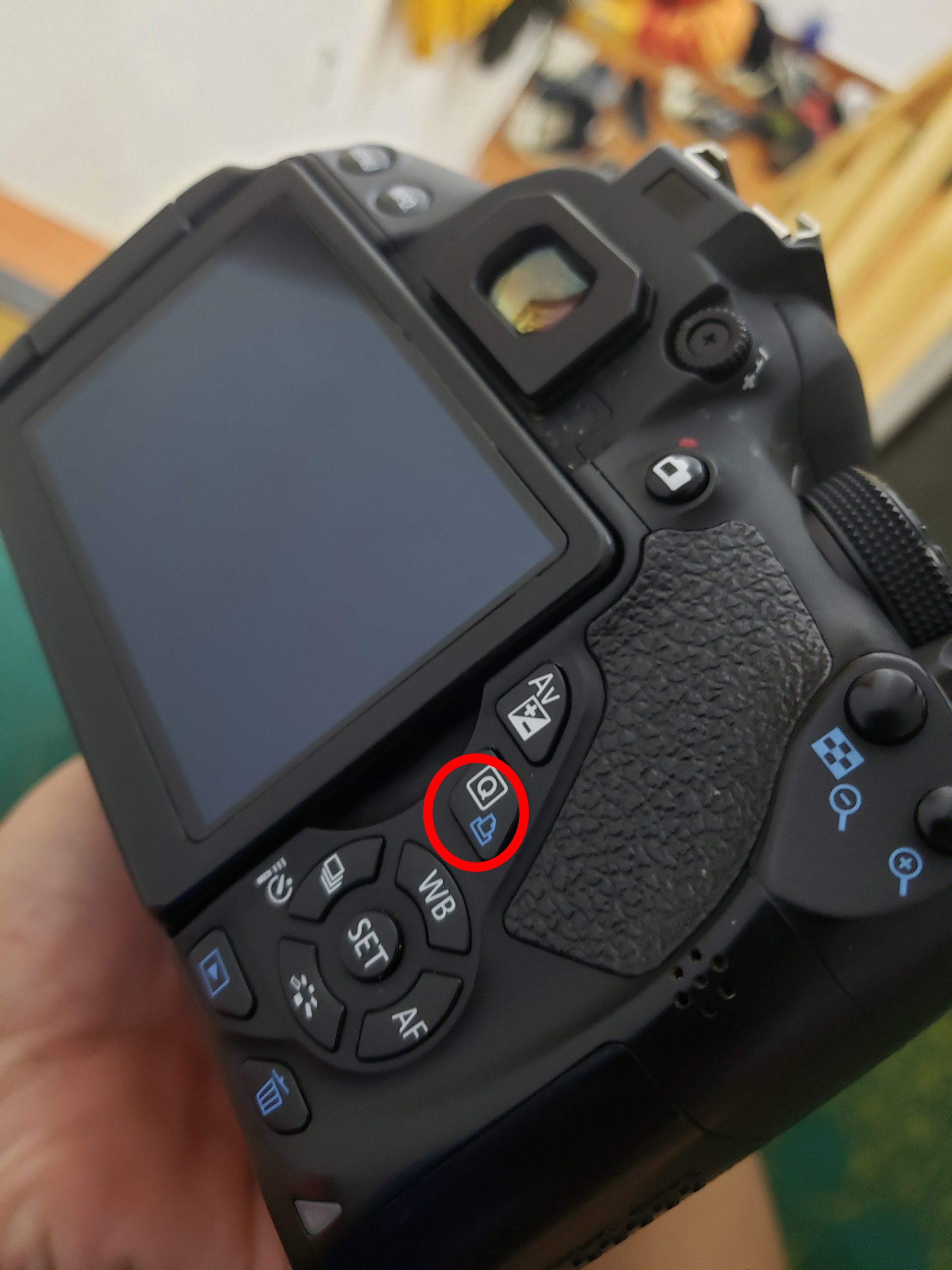 Nút vào menu tùy chỉnh Metering mode trên Canon 700D