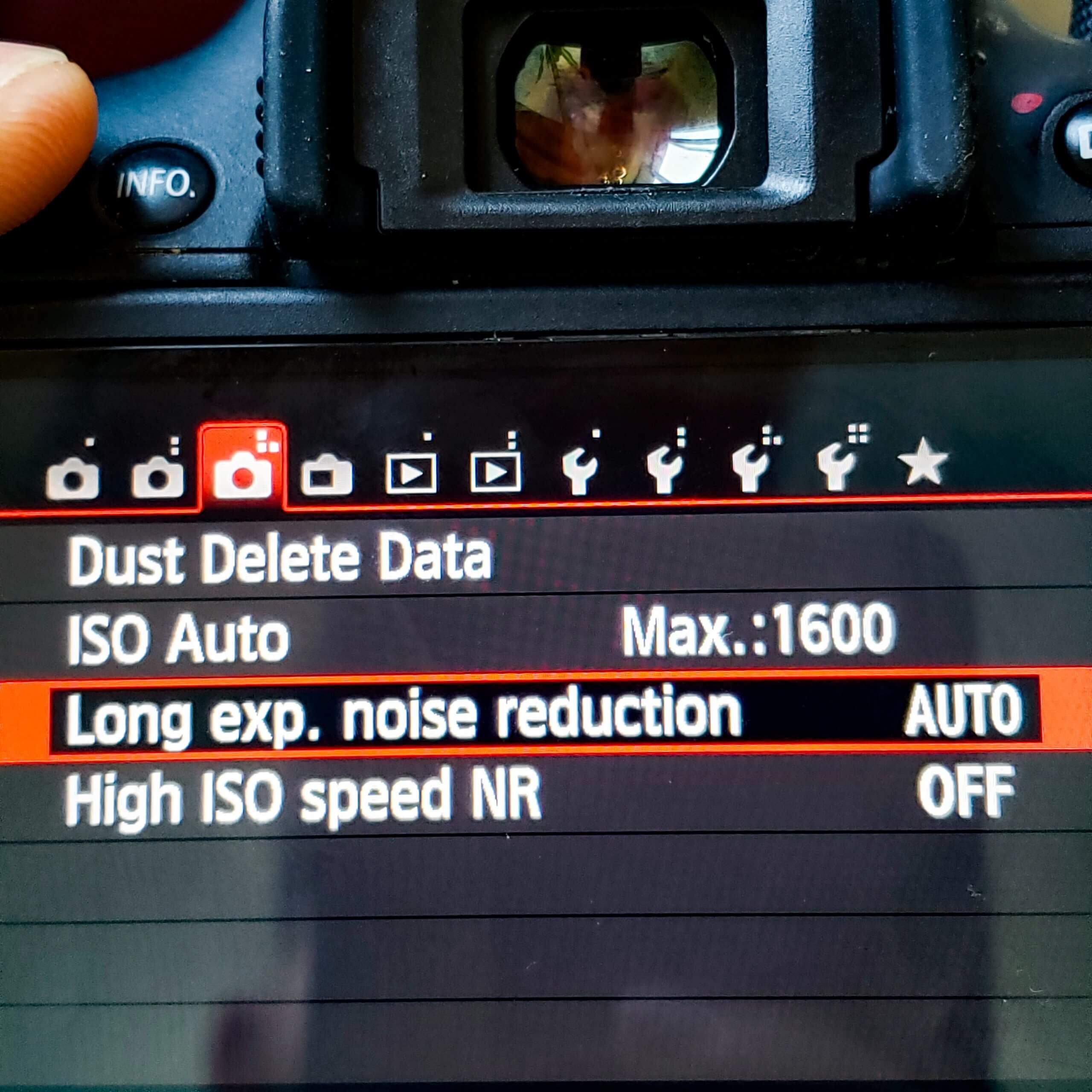 Chế độ Long Exposure noise reduction trên Canon 700D