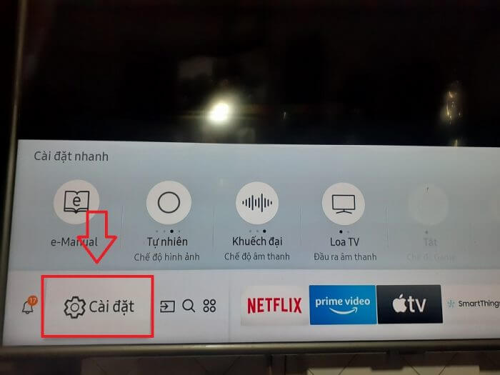 Vào Cài đặt trên Smart TV Samsung
