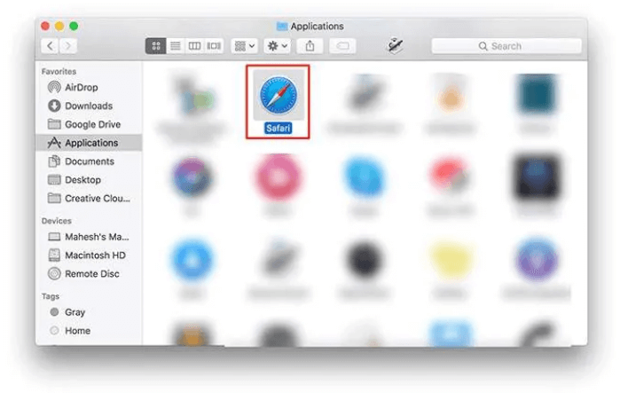 Mở trình duyệt Safari trên máy Mac 