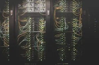 Sự khác biệt giữa Dedicated Server và Cloud Server