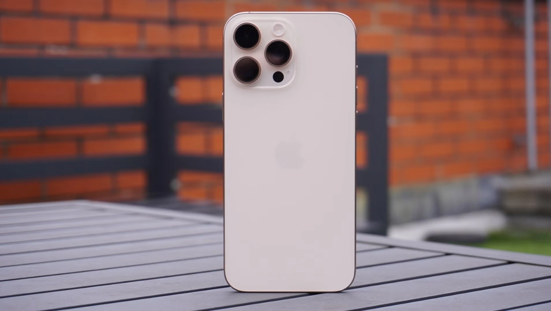 iPhone 16 Pro Max sở hữu nhiều công nghệ hàng đầu