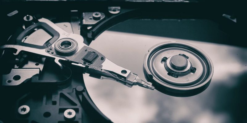 Nên làm gì khi lỡ tay xoá nhầm dữ liệu trong USB, SD Card,..?