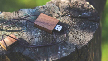 Nên mua hãng USB nào tốt nhất giữa Kingston, SanDisk, Transcend