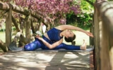 Top 10 Sách Dạy Yoga Hay Nhất Cho Người Bắt Đầu